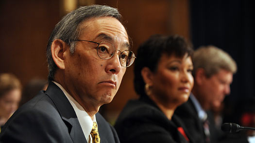 US Energy Secretary Steven Chu (left), Environmental Protection Agency Administrator Lisa Jackson (center) and US Agriculture Secretary