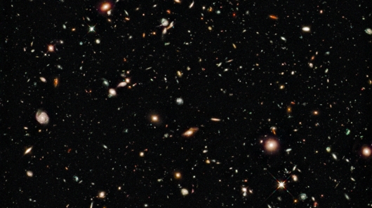 This image, taken in August 2009 by the WFC3 camera on the Hubble telescope, shows the old...