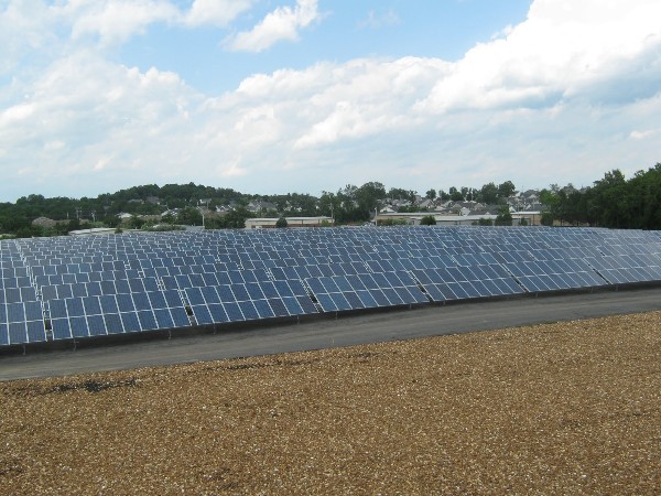 /content/eiq/en/articles/pvw/2011/july/schneider-electric-unveils-solar-farm-in-tennessee/jcr:content/leftcolumn/article/footerimage/file