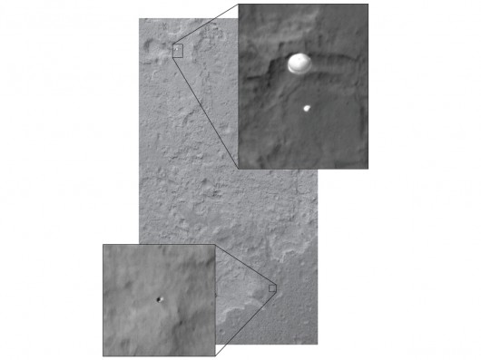 Curiosity, parachute and heat shield (Image: NASA/JPL-Caltech)
