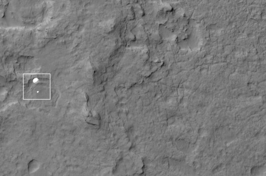 Curiosity's parachute imaged by the MRO (Image: NASA/JPL-Caltech)