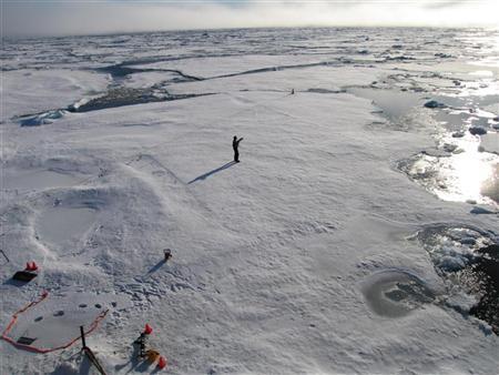 Arctic sea ice melts to lowest level on record Photo: Stuart McDILL