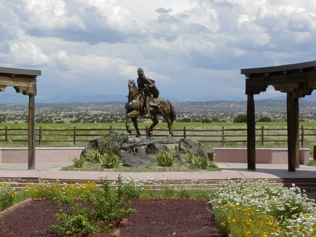 This 12-foot statue to Onate is in New Mexico. (weber.ucsd.edu)
