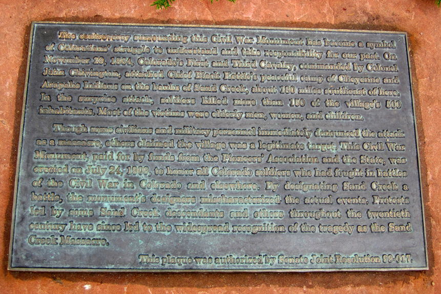 This explanation plaque was added to the Civil War Memorial in 2002. (flickr/Wally Gobetz)