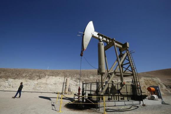 EPA fracking study could hurt energy boom: U.S. business leader Photo: Lucy Nicholson