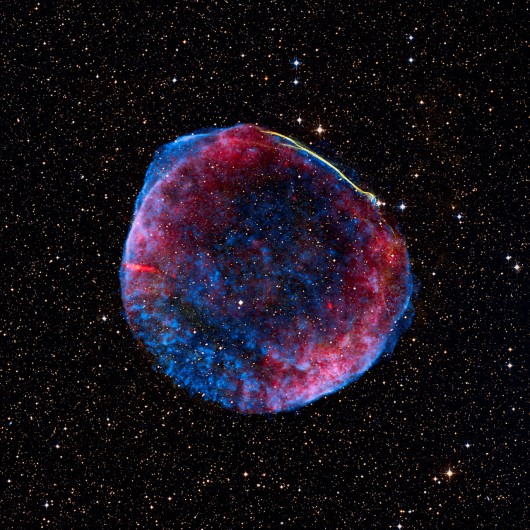 The thousand-year-old SN1006 supernova remnant 
