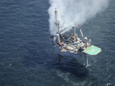 Gulf rig partially collapses in fire off Louisiana: U.S. government Photo: Bureau of Safety and Environmental Enforcement
