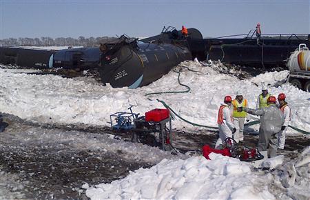 Train hauling Canadian oil derails in Minnesota Photo: Doug Bellfeuille