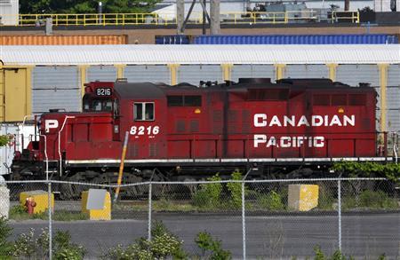 CP Railway reopens line, cleans up after oil spill Photo: Mike Cassese