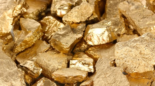 A newly-developed process gives gold mines an alternative to using cyanide for extracting ...