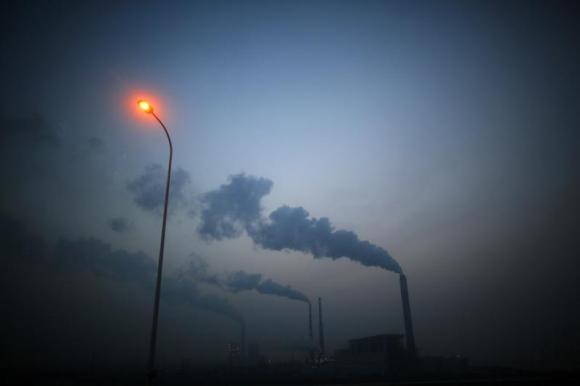 Time running out to meet global warming target: U.N. report Photo: Carlos Barria