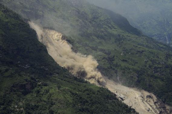 More than 500 foreign hikers rescued after deadly landslide in Nepal Photo: Dipesh Shrestha