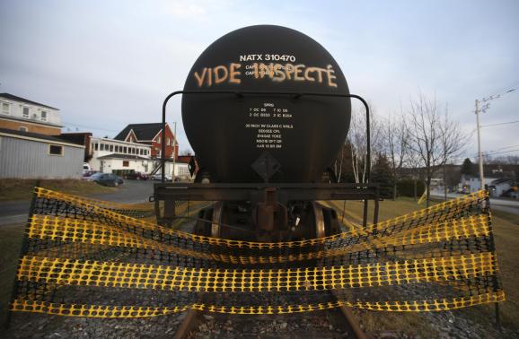 Rail oil tankers, victim of U.S. safety rules, also unwanted in Canada Photo: Mathieu Belanger/Files