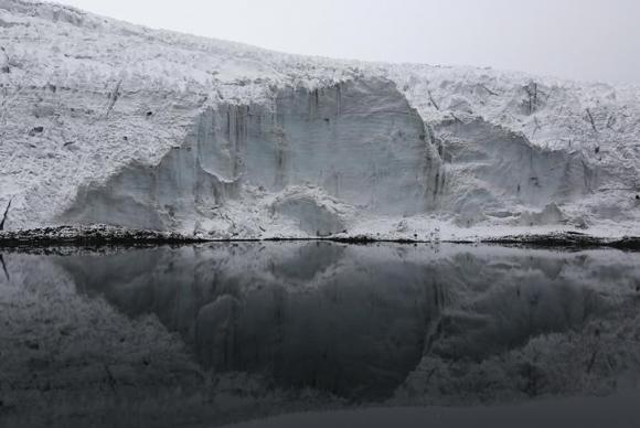 Man-made warming becomes main cause of glacier retreat, study says Photo: Mariana Bazo