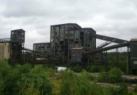 The disused Huber coal breaker in Ashley, Pennsylvania. Credit: L Hoon/Wikimedia Commons