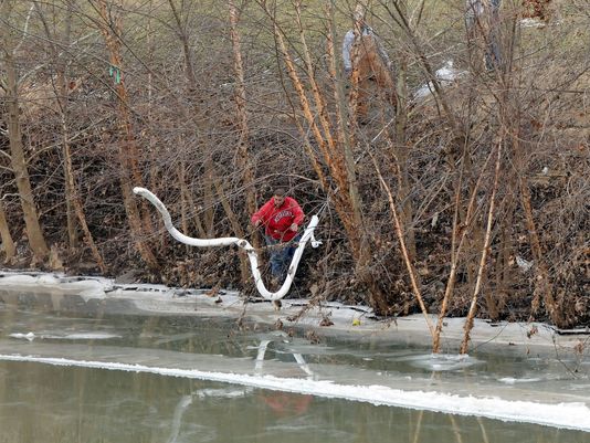 AP Elk River Chemical Spill_001