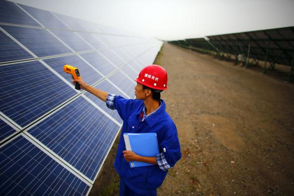 China's solar industry rebounds, but will boom-bust cycle repeat? Photo: Carlos Barria