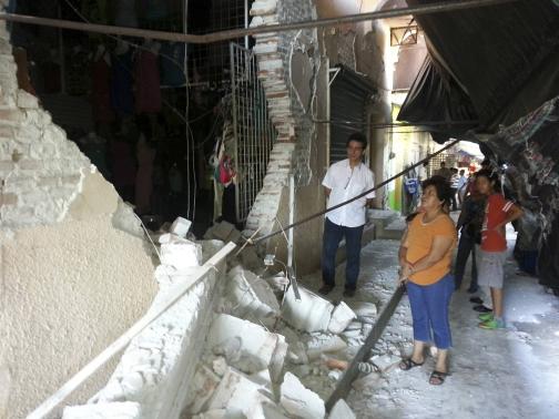 Quake rocks Guatemala, Mexico, newborn baby among three dead Photo: JUAN MANUEL BLANCO