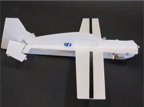 The glider incorporates a single servo motor, to control the elevator on the tail 