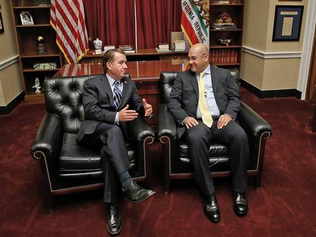 House Foreign Affairs Chairman Ed Royce meets with Iraqi Ambassador to the United States Luqman Abd al-Rahim Fayli on Capitol Hill (Getty)