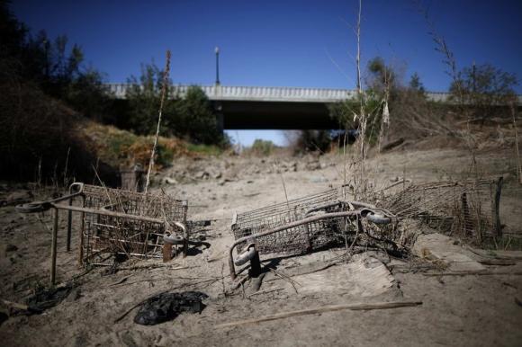 Californians favor $7.5 billion water bond to fight drought: poll Photo: Lucy Nicholson