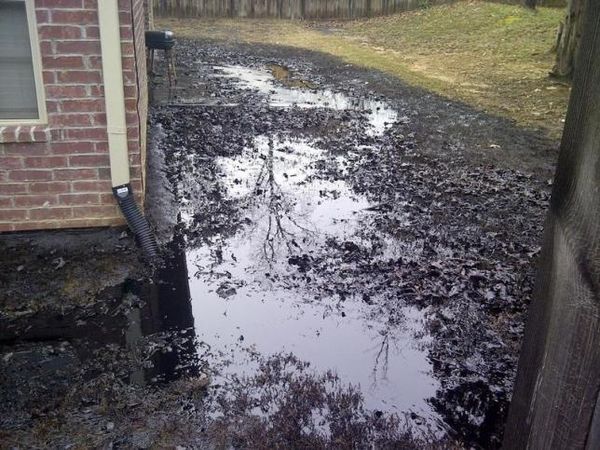Exxon Mobil to pay $5.07 million for 2013 Arkansas oil spill Photo: EPA/HANDOUT