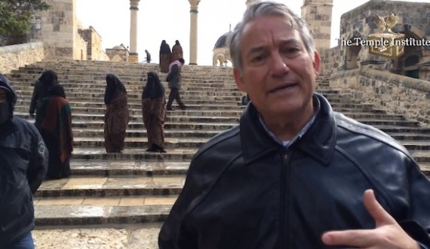 After being shouted at non-stop by a group of Muslim women during his visit to the Temple Mount, Rep. Dennis Ross said coming from a country that respects freedom of religion, he respected them. (Image source: YouTube) 
