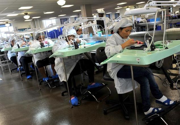 New orders for manufactured goods in the US fell 3.4% in December to $471.5 bn