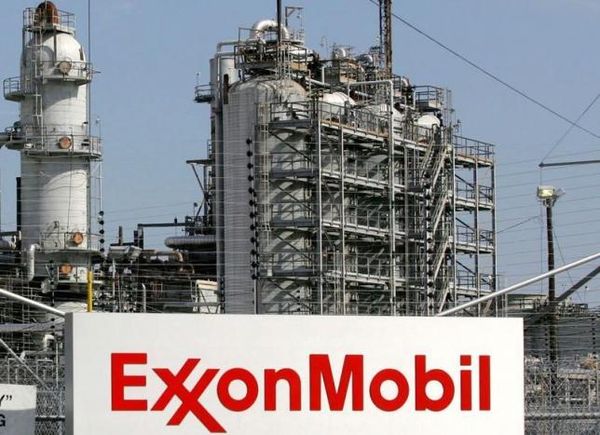 Exxon, Chevron holders say 'no' to adding climate experts to boards Photo: Jessica Rinaldi