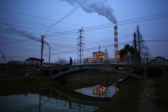 China tries to ditch its coal addiction, reduce energy intensity Photo: Carlos Barria