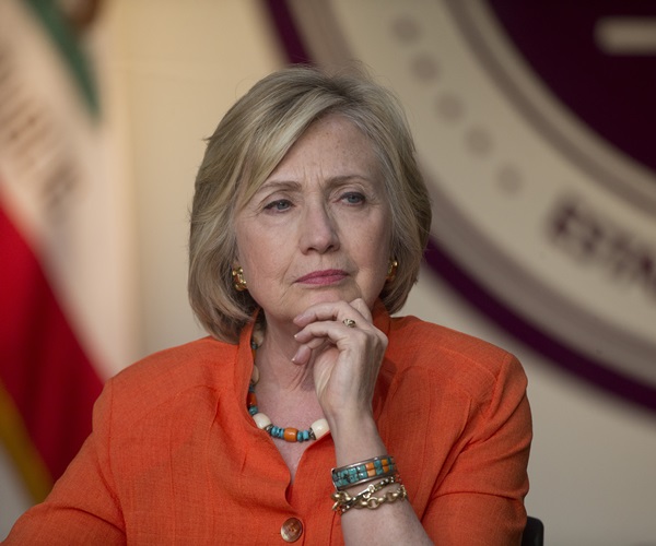 Image: New Clinton-Petraeus Work Emails Found On Private Server