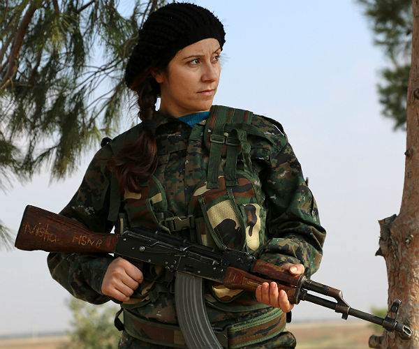 Image: All-Female Christian Militia Takes on ISIS in Syria 