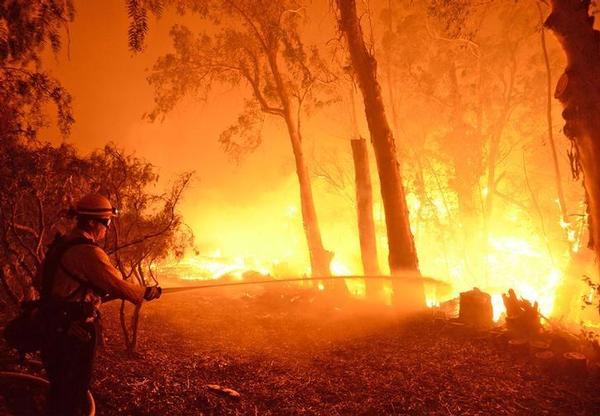 Wildfires in California, New Mexico trigger hundreds of evacuationsPhoto: Mike Eliason/Santa Barbara County Fire Department/Handout