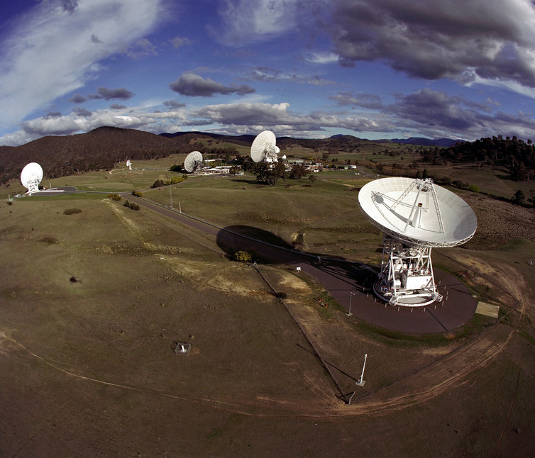The Canberra Deep Space Communications Complex in Australia is part of NASAs Deep Space Network, receiving and sending radio signals to and from spacecraft. Image via Jet Propulsion Laboratory