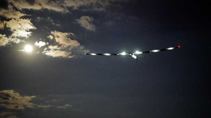 Solar Impulse 2 gracefully lifts off from JFK International Airport