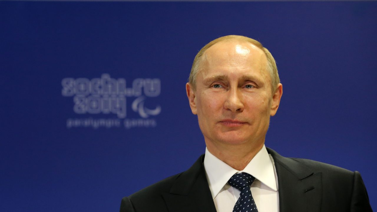 Vladimir Putin: Russias borders do not end anywhere