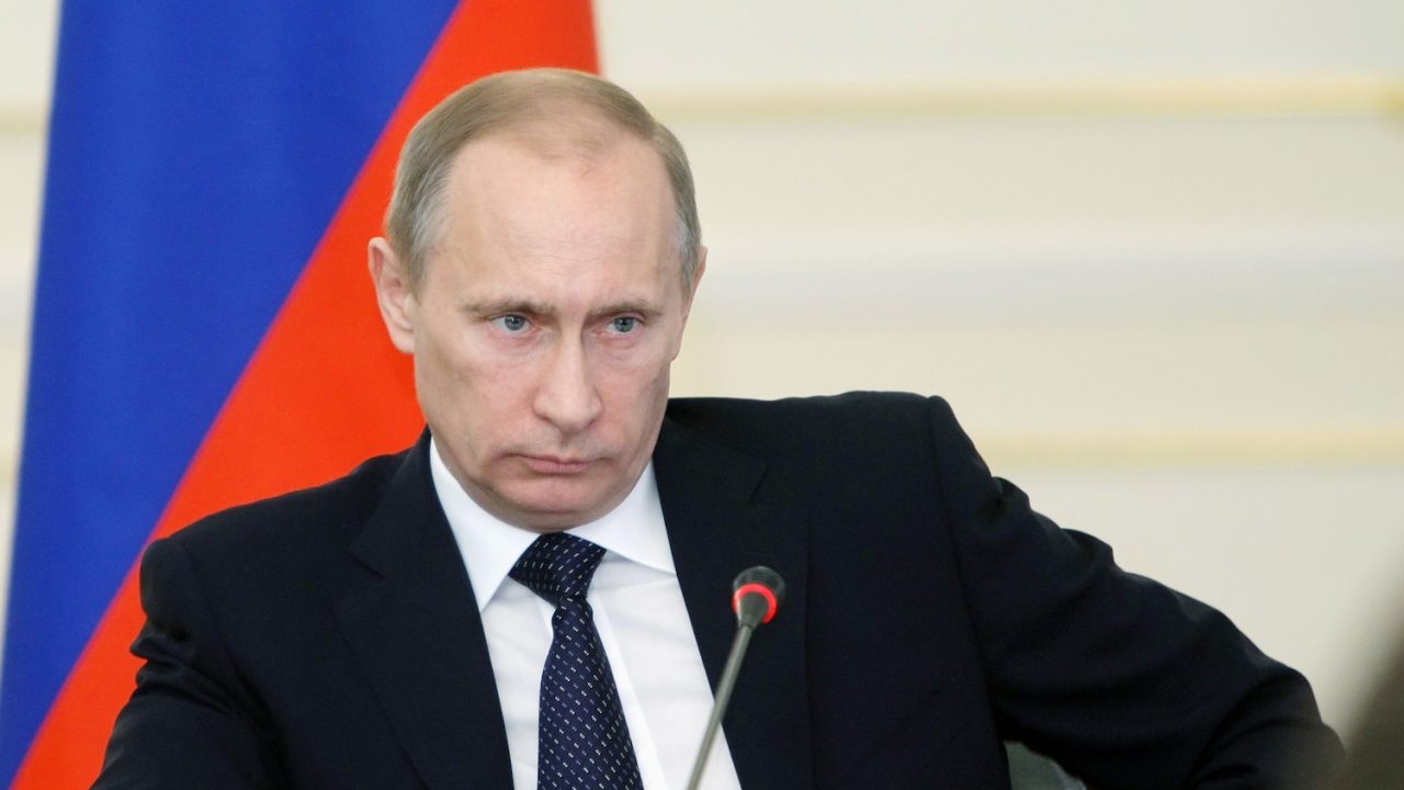 Vladimir Putin expels more than 700 U.S. diplomats from Russia, seizes U.S. compounds