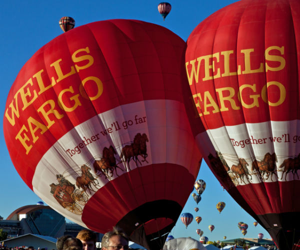 Image: Wells Fargo Raises Fake-Account Estimate 67 Percent to 3.5 Million